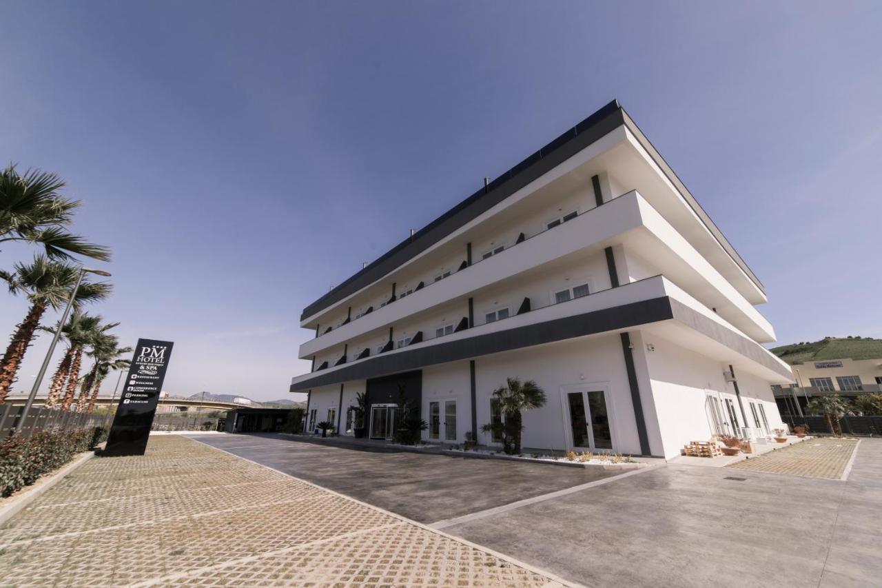 Pm Hotel 카탄차로 외부 사진